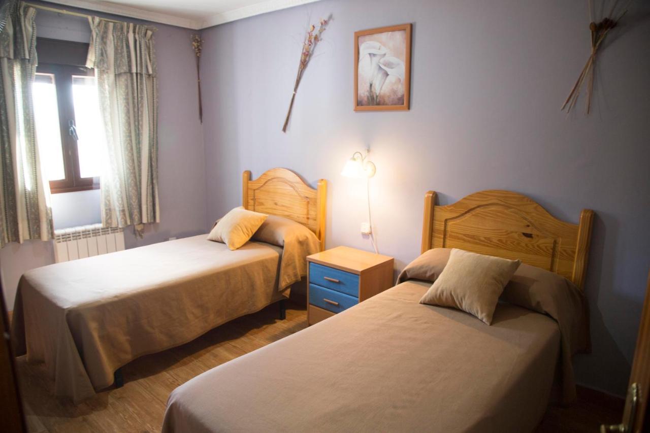 La Charca De La Dehesa Villa Casas del Monte Bagian luar foto